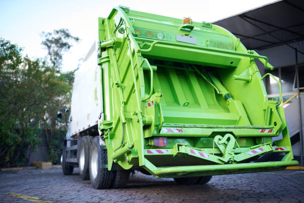 Best Construction Debris Removal  in Chesaning, MI